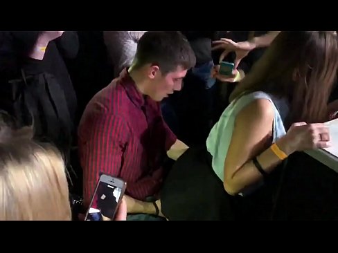 ❤️ sex tūturu i roto i te nightclub Russian. 18-tau-tawhito Russian kotiro i roto i te nono me te tara fucked i roto i te nightclub ️❌ Porno vk i a matou ❌️❤